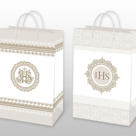 Mix dwóch torebek do pakowania prezentów na Pierwszą Komunię Świętą z motywami religijnymi