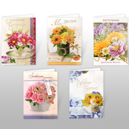 Kartki z motywem kwiatowym i napisem "serdeczne życzenia".
