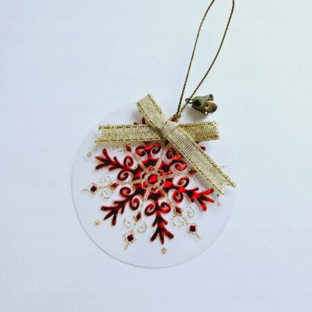 Zawieszka Świąteczna prezentowa na choinkę z dzwonkiem.