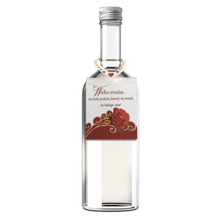 Zdjęcie przedstawia zawieszkę na alkohol z napisem "Wódka weselna na stoły podana, bawmy się wesoło do białego rana!".